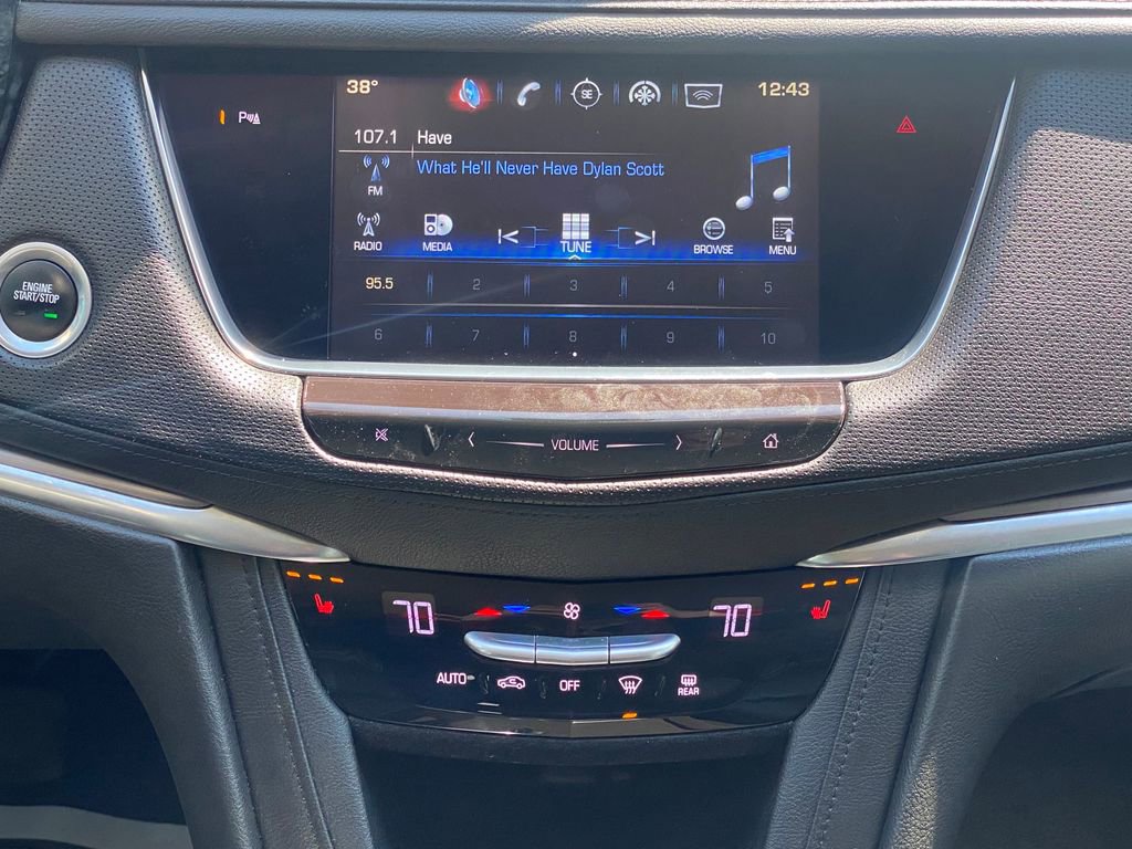 Used 2017 Cadillac XT5 Luxury image 22