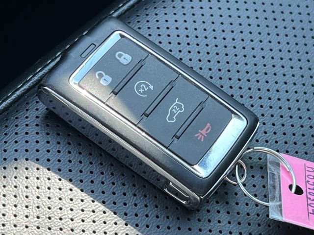 Used 2024 Jeep Grand Cherokee L Limited w/ Luxury Tech Group II image 38