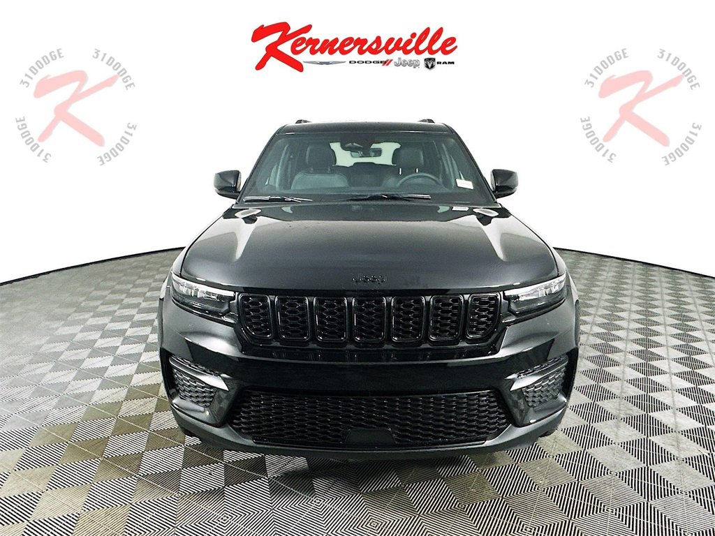 New 2025 Jeep Grand Cherokee Altitude video 2