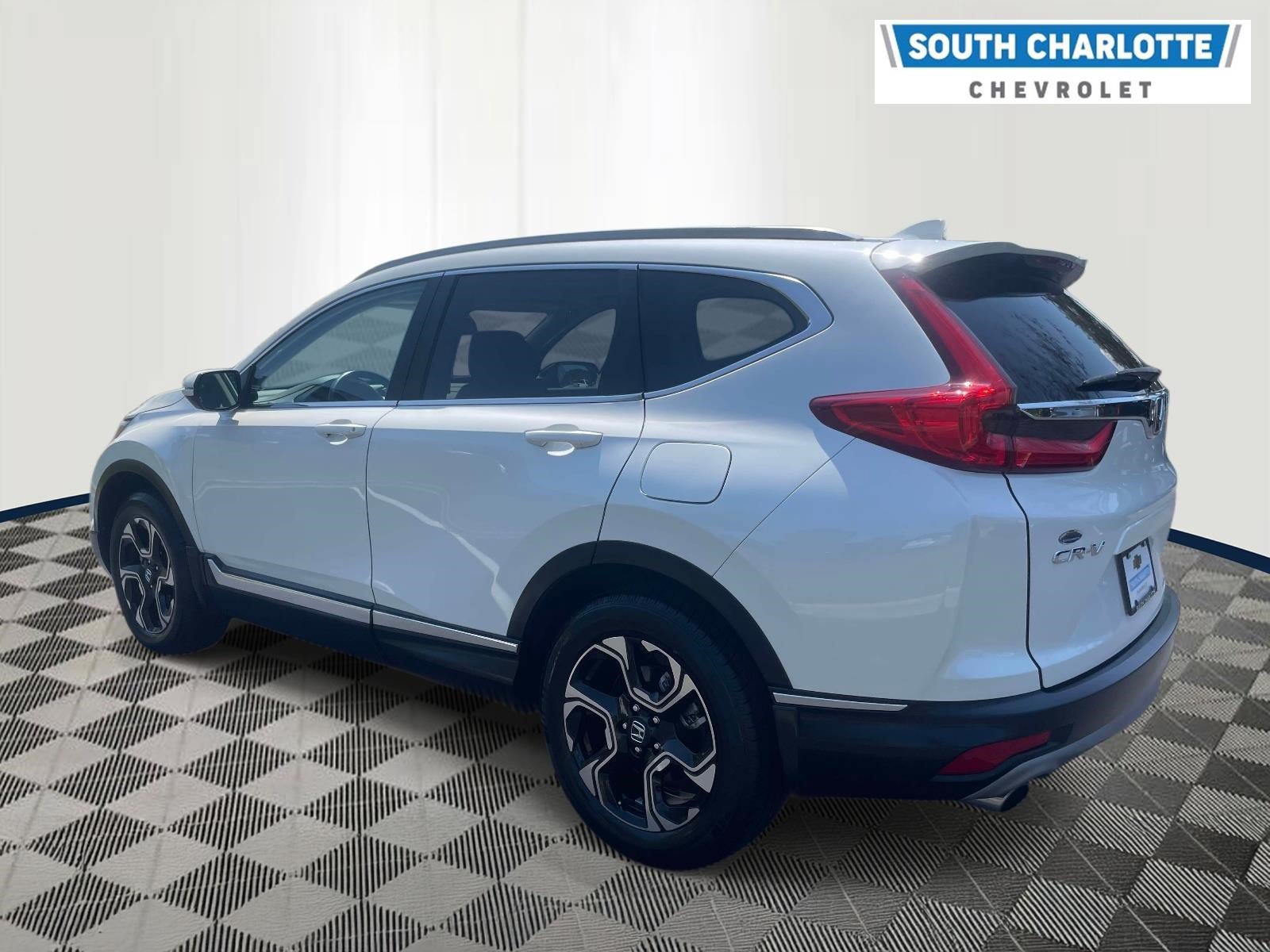 Used 2018 Honda CR-V Touring image 6