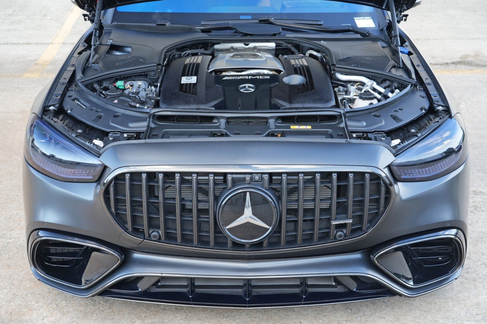 Used 2025 Mercedes-Benz S 63 AMG S image 8