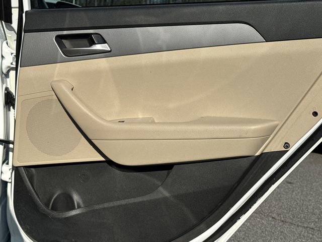 Used 2019 Hyundai Sonata SE image 16