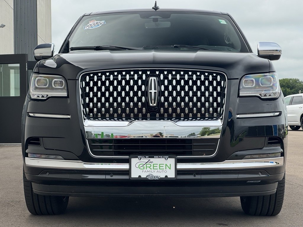 Used 2023 Lincoln Navigator Black Label image 6