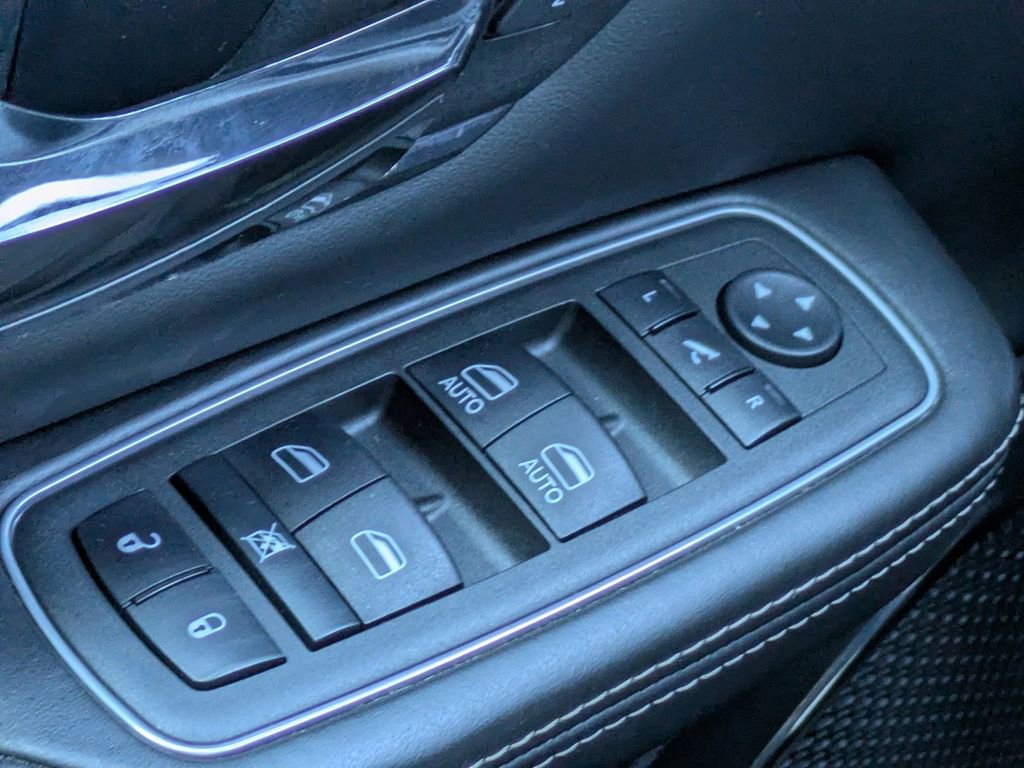 Used 2023 RAM 1500 Limited AWD/4WD image 25