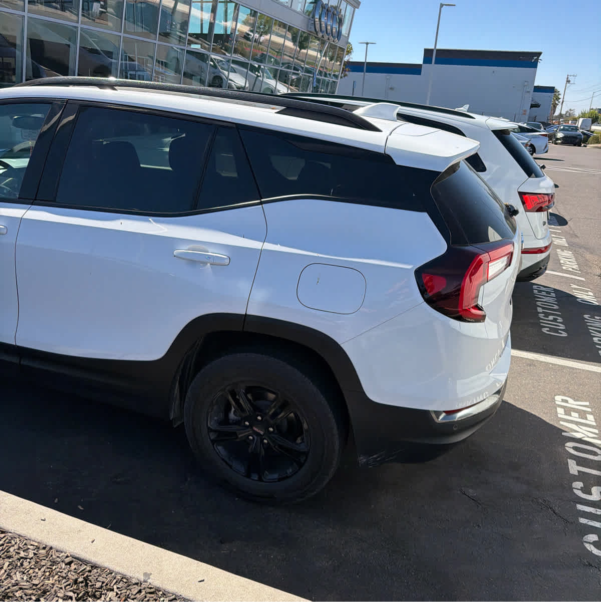 Used 2024 GMC Terrain AT4 w/ Tech Package AWD/4WD image 7