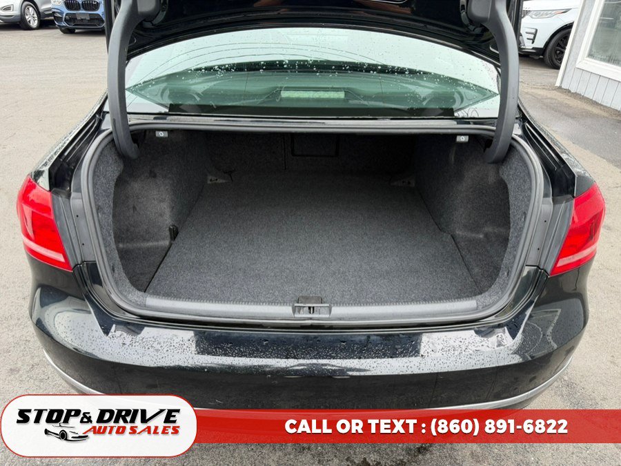 Used 2015 Volkswagen Passat 1.8T SEL Premium FWD image 18