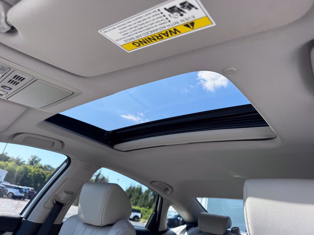 Used 2018 Honda Accord Touring image 14