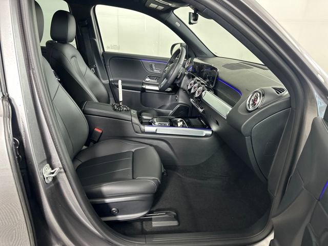 Used 2023 Mercedes-Benz EQB 250+ image 27