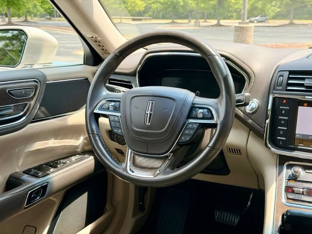 Used 2019 Lincoln Continental Select FWD image 20