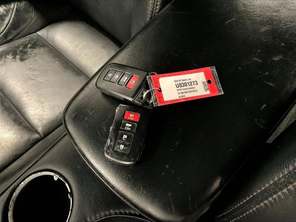 Used 2018 Toyota Avalon XLE FWD image 30