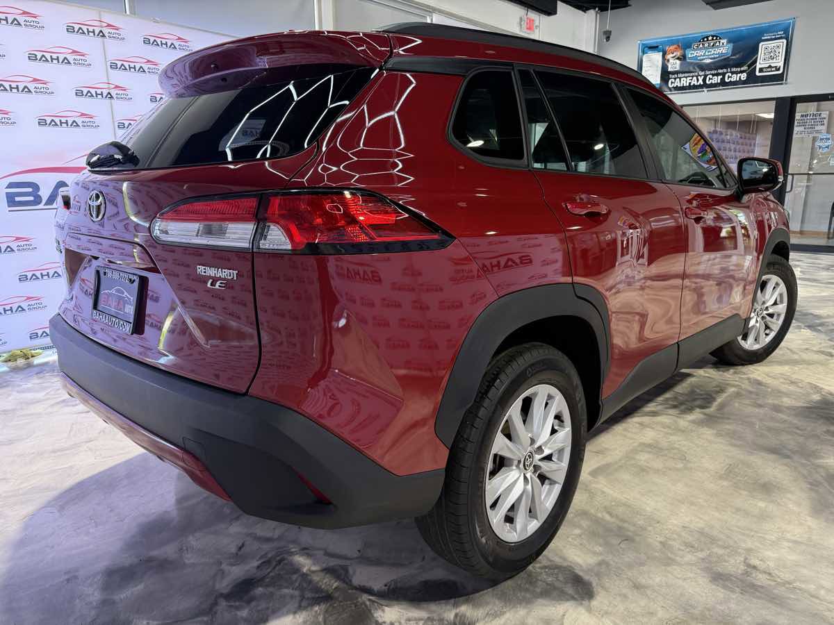 Used 2022 Toyota Corolla Cross LE w/ Moonroof Package image 8