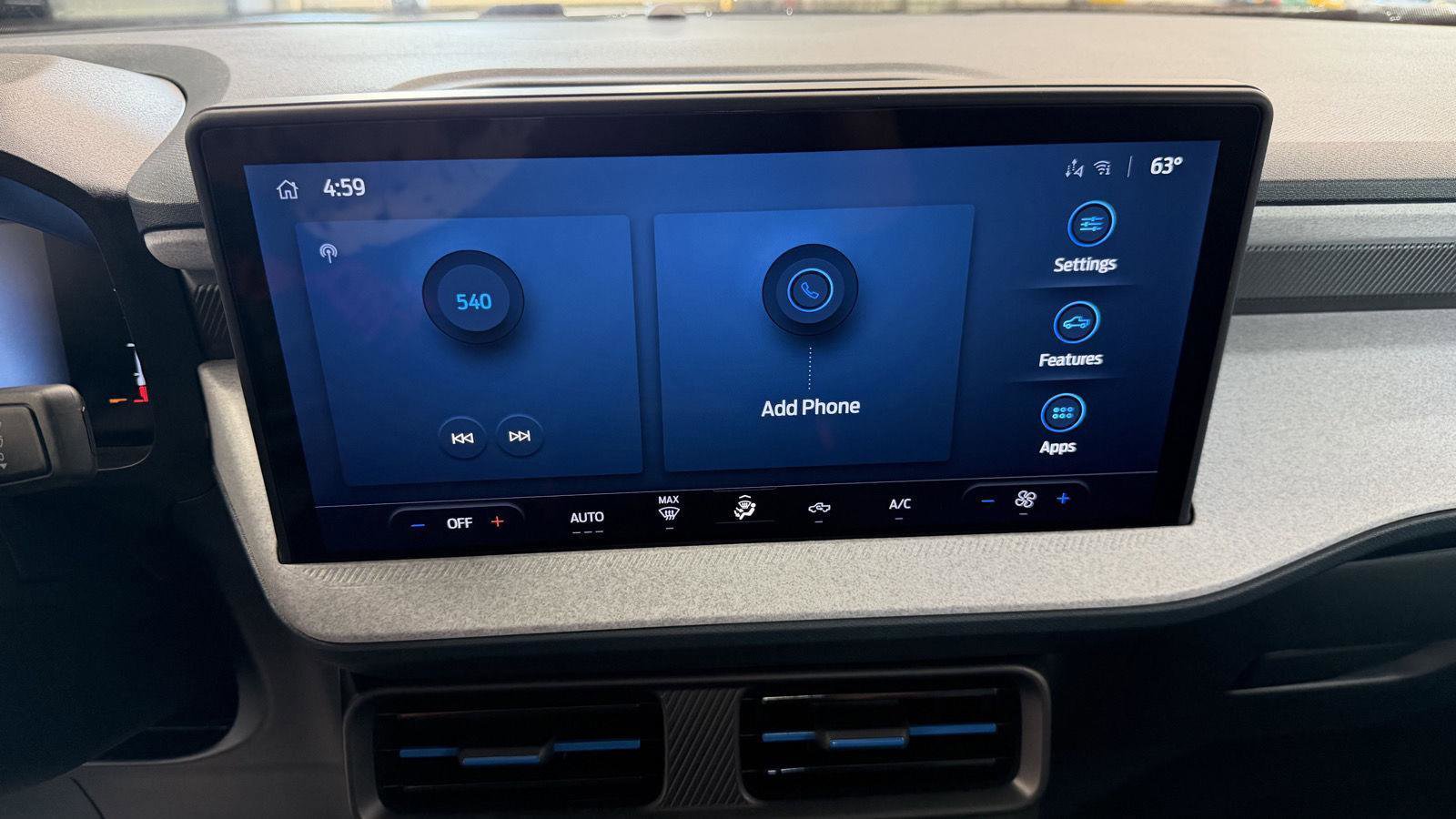 New 2025 Ford Maverick XLT image 17