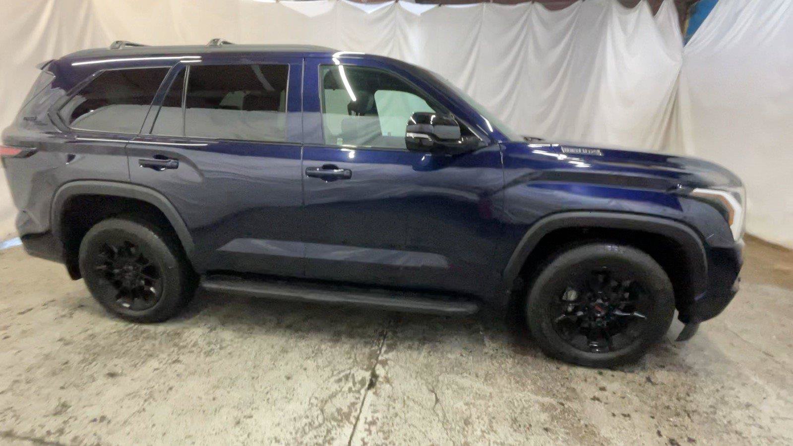 Used 2025 Toyota Sequoia Limited w/ TRD Off-Road Package AWD/4WD image 4