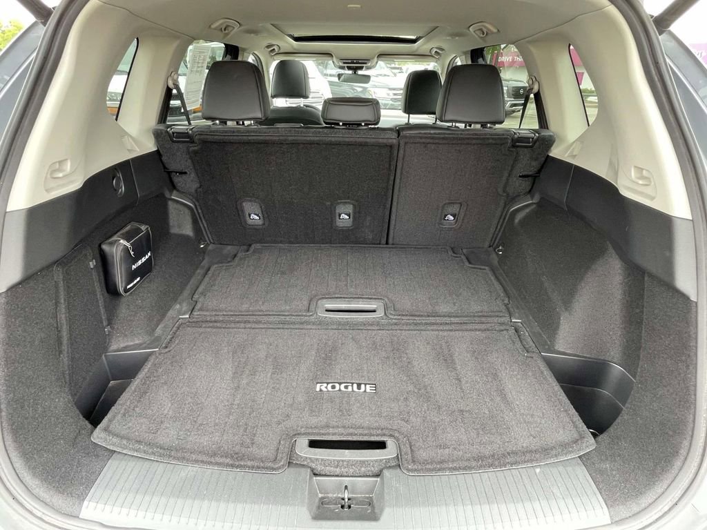 Used 2022 Nissan Rogue SL w/ SL Premium Package image 8