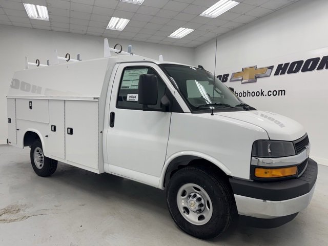 New 2026 Chevrolet Express 3500 w/ Power Convenience Package image 3