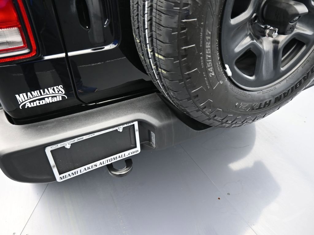 Used 2025 Jeep Wrangler Sport image 36