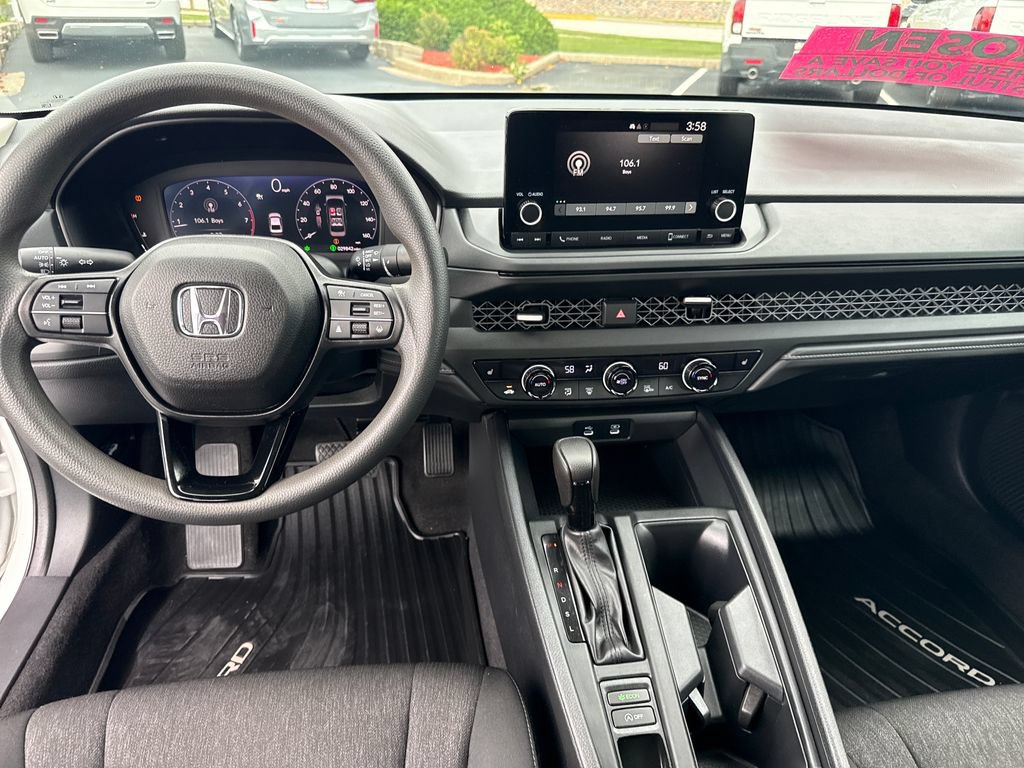 Used 2025 Honda Accord SE image 23