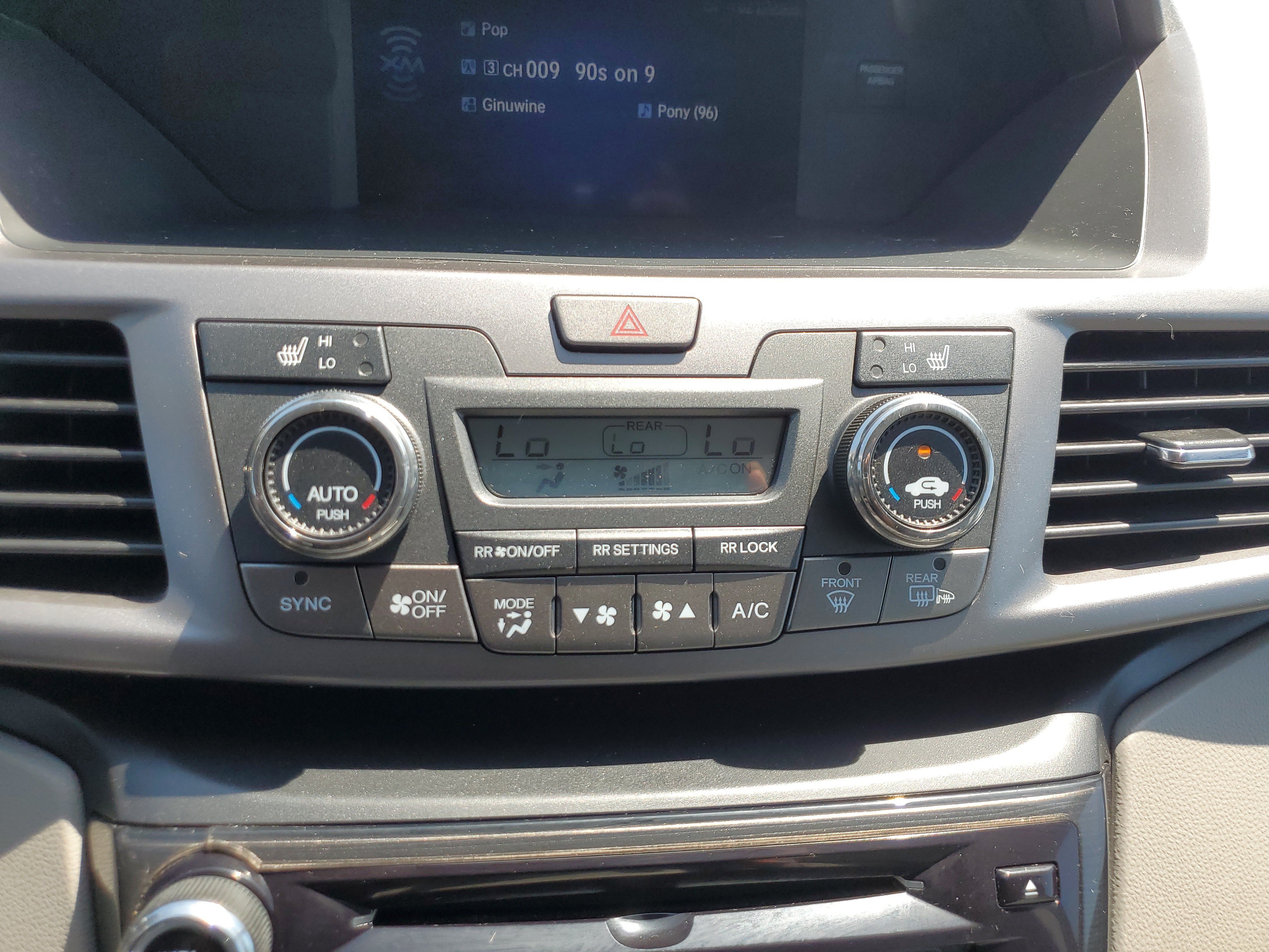 Used 2014 Honda Odyssey Touring image 19