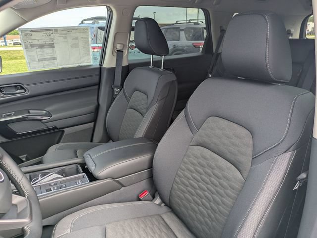 New 2026 Nissan Pathfinder SV FWD image 14
