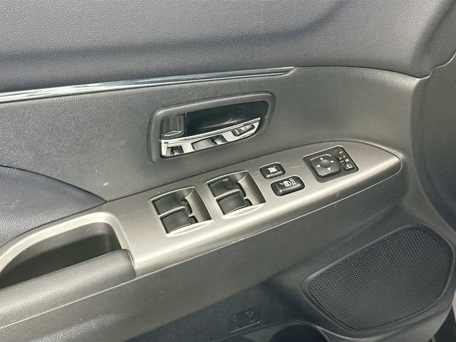 Used 2024 Mitsubishi Outlander Sport SE image 23