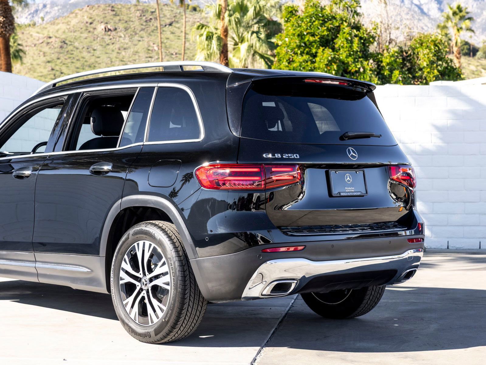 Used 2025 Mercedes-Benz GLB 250 image 8