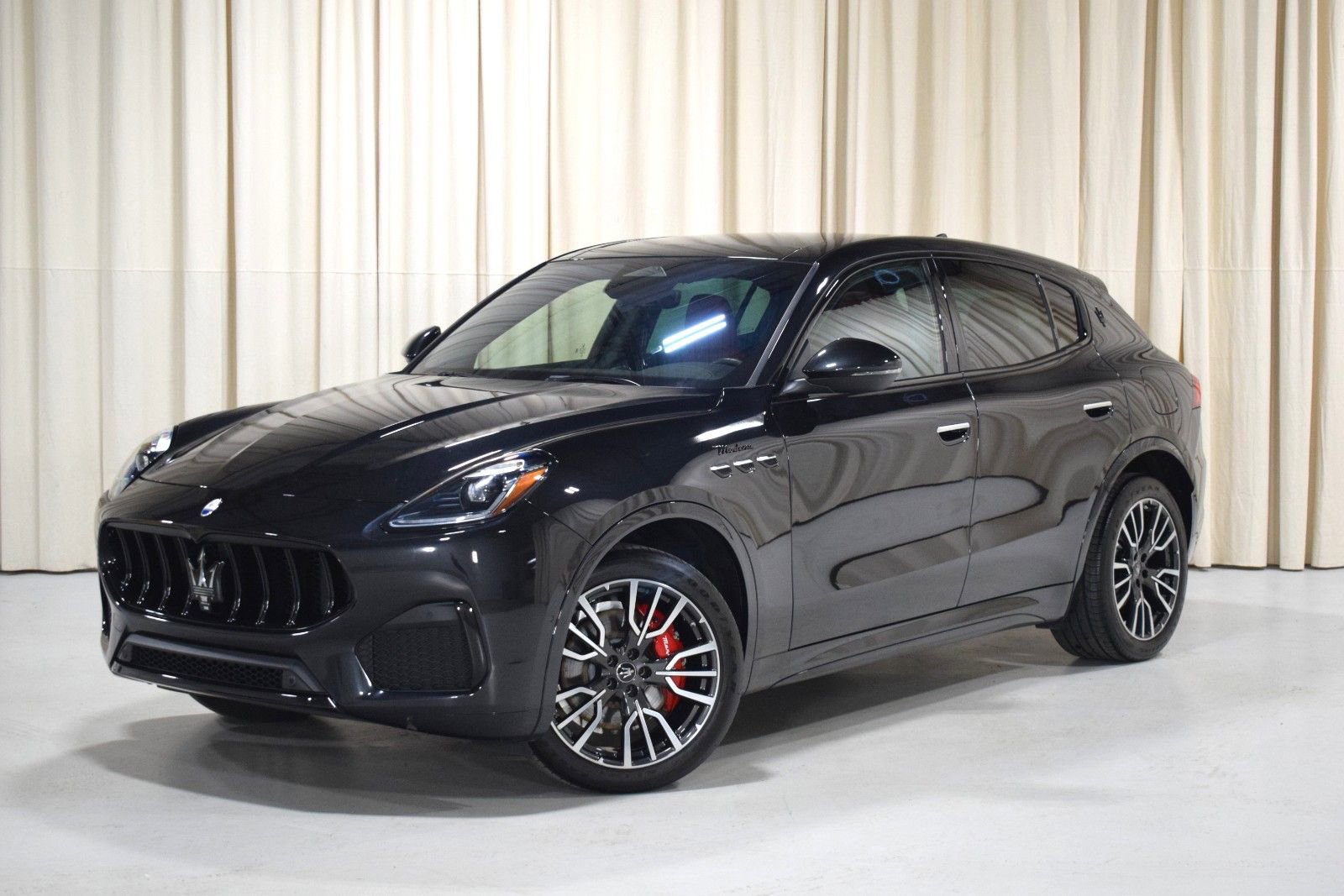 Used 2023 Maserati Grecale Modena AWD/4WD video 1