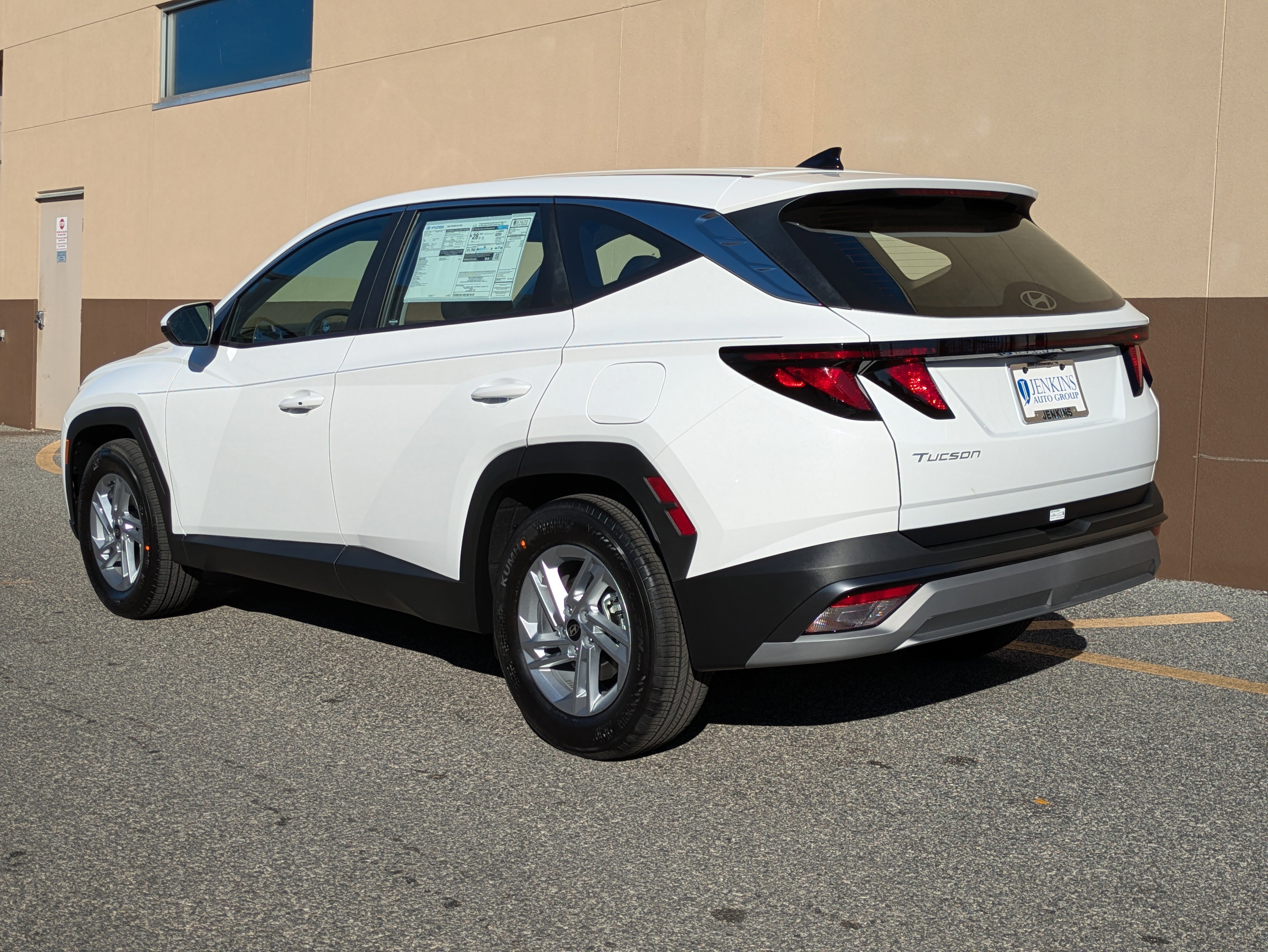 New 2026 Hyundai Tucson SE image 7