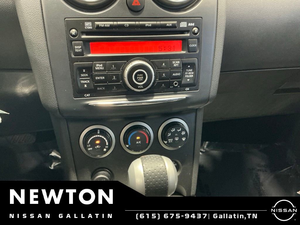 Used 2015 Nissan Rogue S FWD image 22
