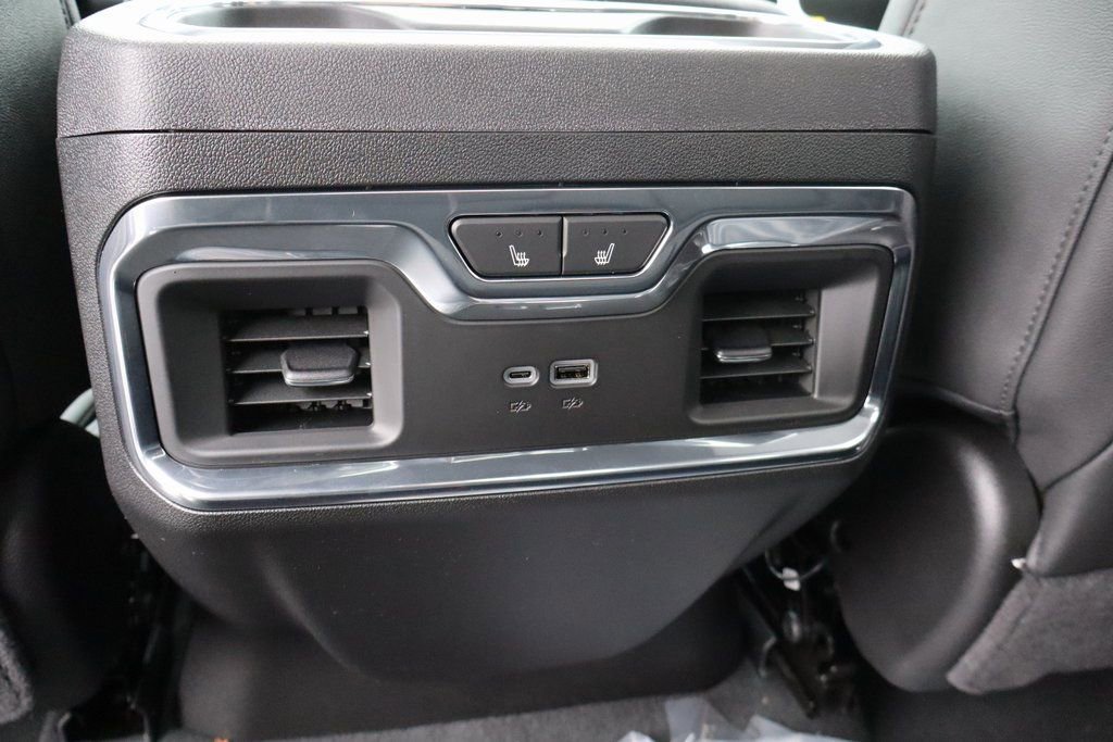 New 2026 Chevrolet Silverado 3500 LTZ w/ LTZ Convenience Package image 21