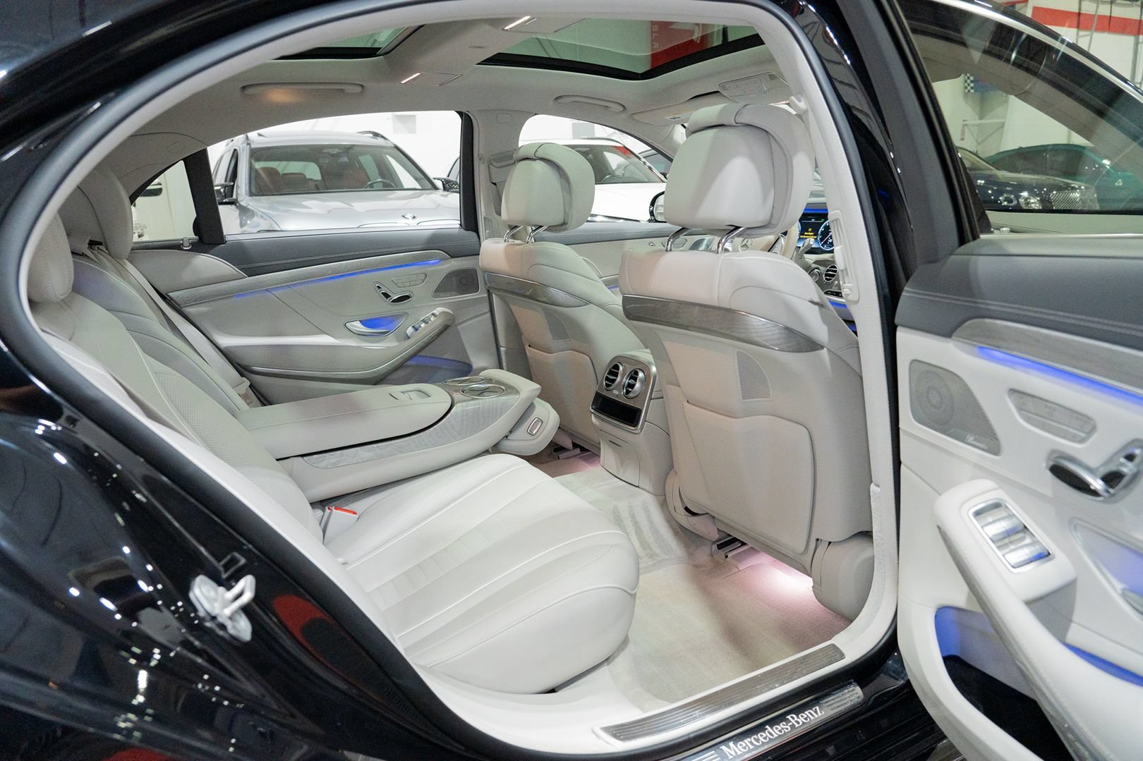 Used 2017 Mercedes-Benz S 550 Cabriolet image 33