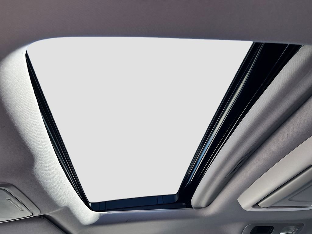 Used 2023 Honda Odyssey Elite image 22