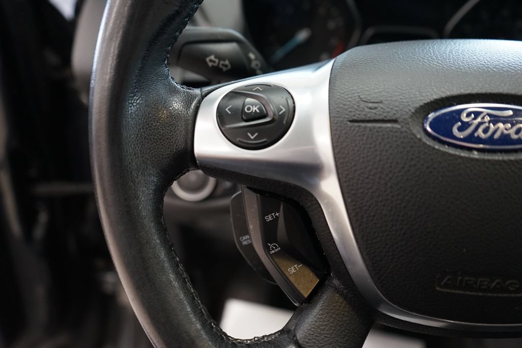 Used 2016 Ford Escape Titanium AWD/4WD image 29