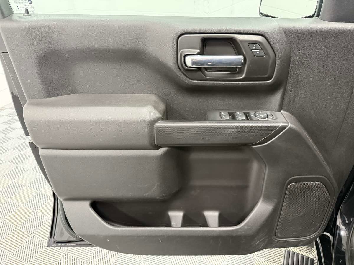 Used 2022 Chevrolet Silverado 1500 Custom Trail Boss image 10