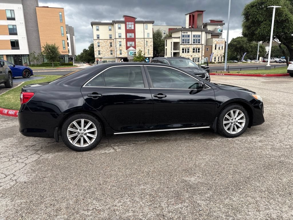 Used 2014 Toyota Camry XLE FWD image 6