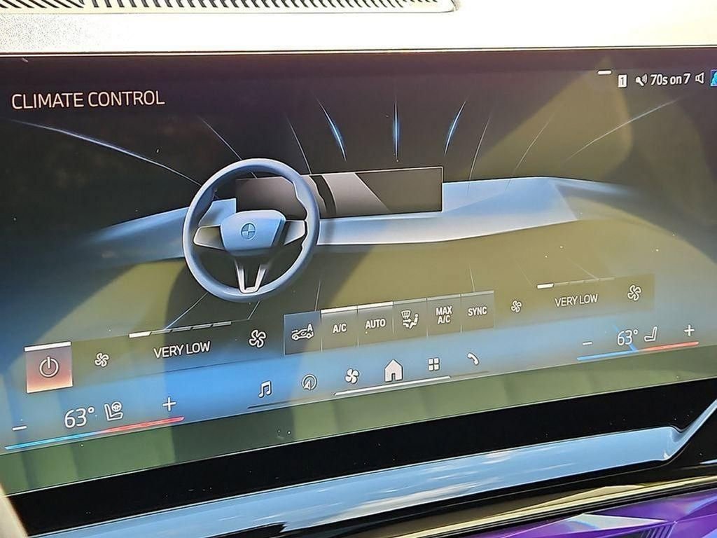 Used 2024 BMW i5 eDrive40i w/ Premium Package image 15