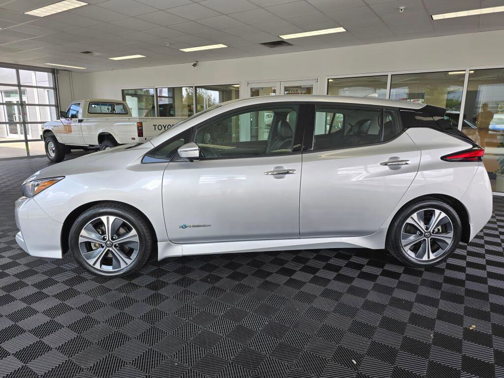 Used 2018 Nissan Leaf SL w/ SL Technology Package image 6