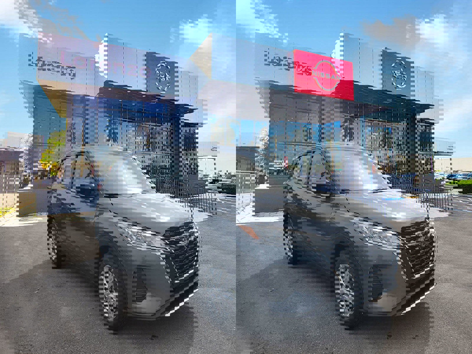 New 2025 Nissan Kicks Play S image 3