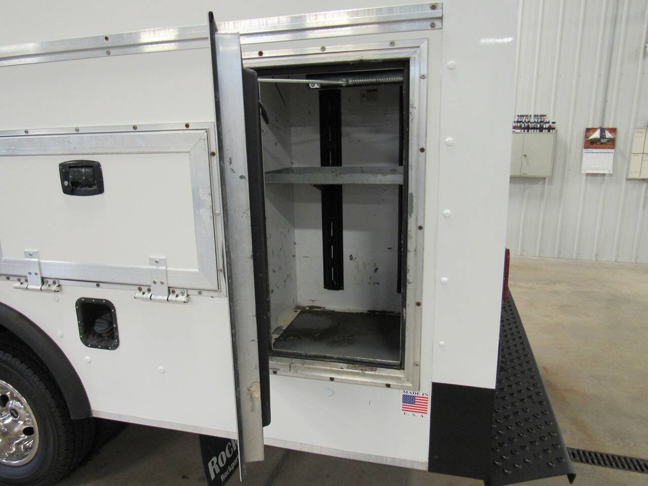 Used 2019 Ford E-450 and Econoline 450 Super Duty w/ Power Windows & Locks Group RWD image 22