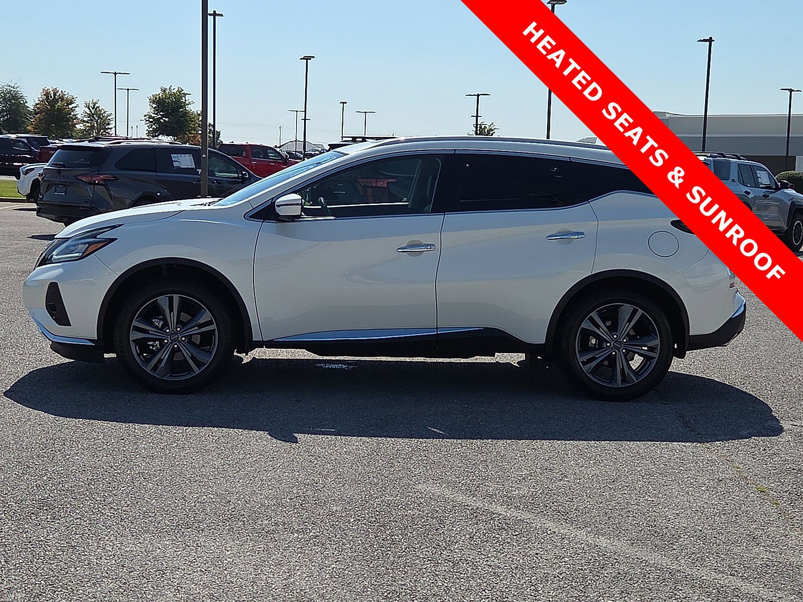 Used 2024 Nissan Murano Platinum w/ Cargo Package image 3