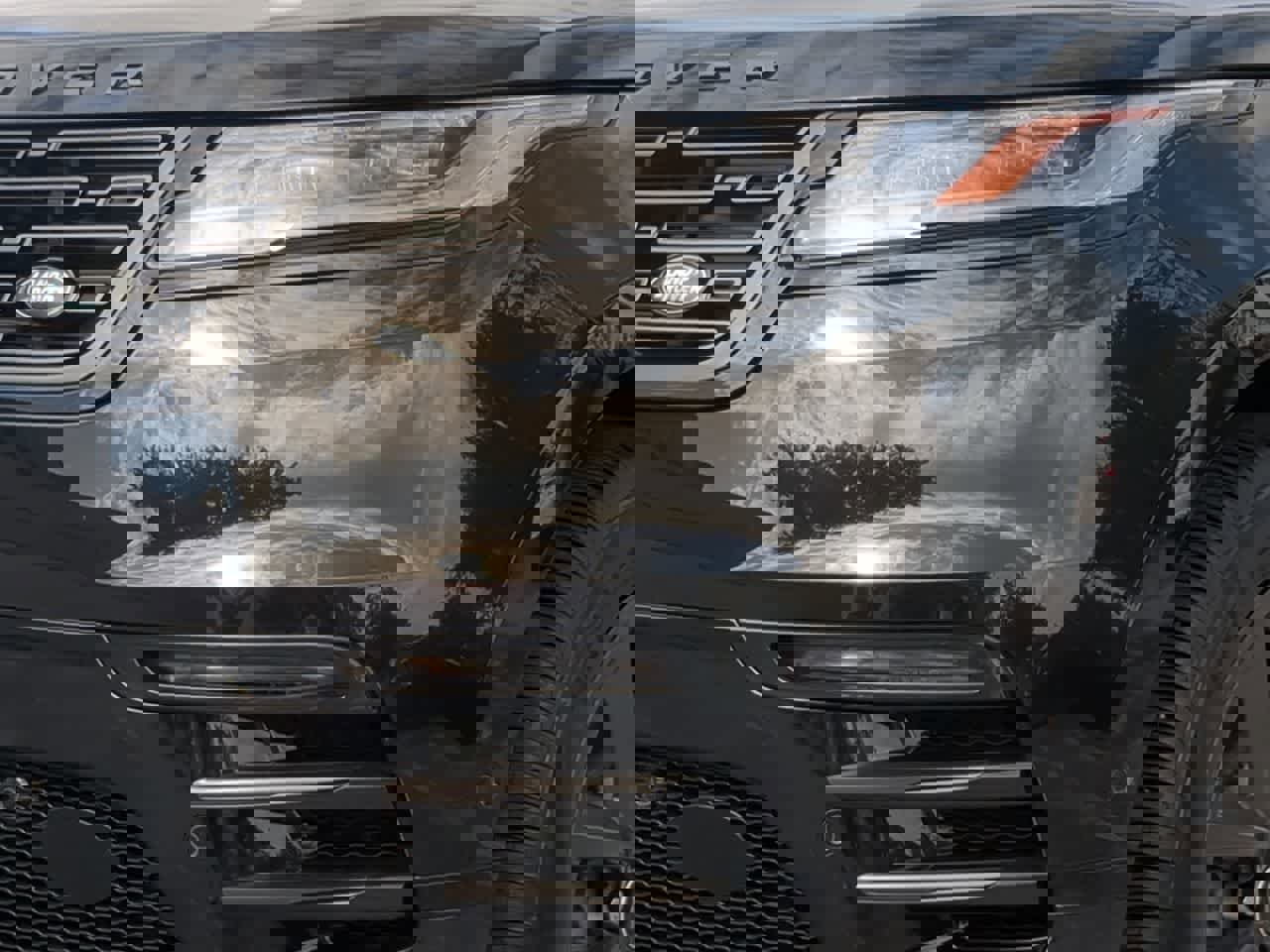 Certified 2026 Land Rover Range Rover Velar Dynamic SE image 11