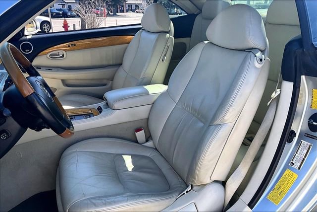 Used 2005 Lexus SC 430 Convertible image 18