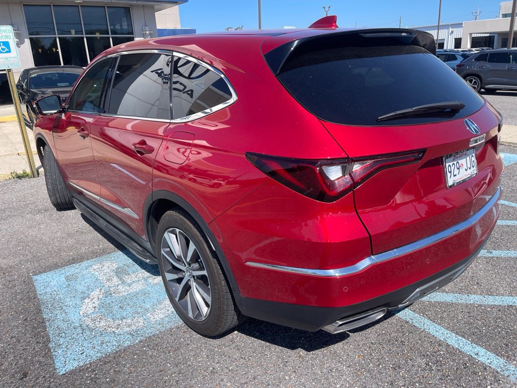 Certified 2025 Acura MDX w/ Technology Package AWD/4WD image 5