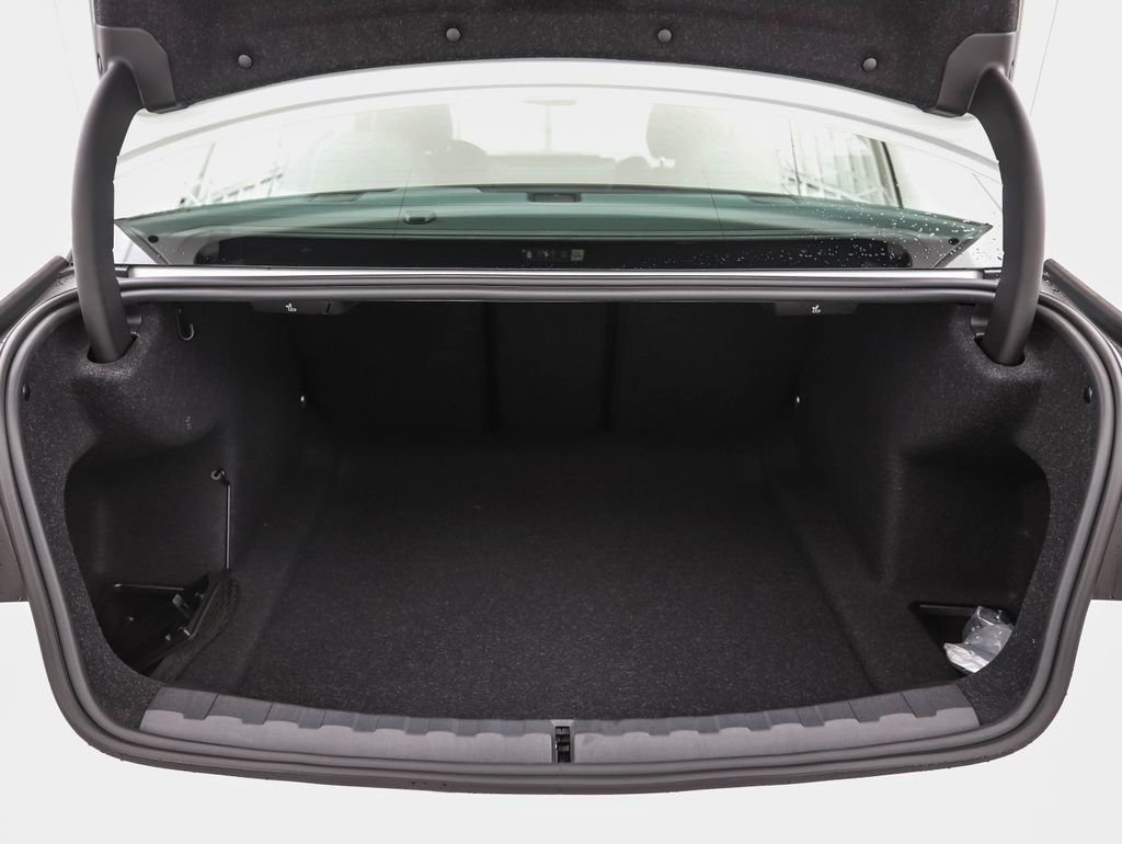 New 2026 BMW 330i xDrive Sedan w/ Premium Package image 24