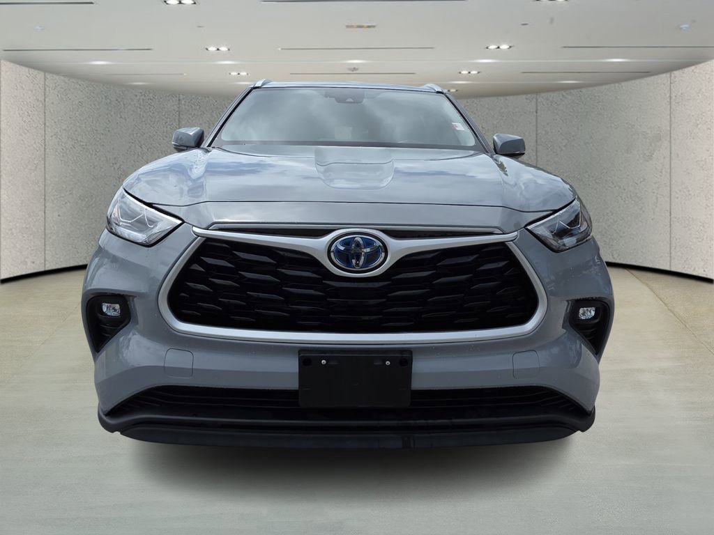 Used 2023 Toyota Highlander Bronze Edition image 8