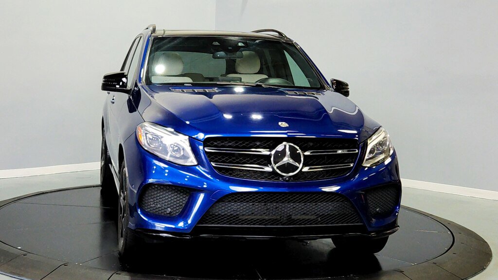 Used 2018 Mercedes-Benz GLE 43 AMG 4MATIC w/ Premium 3 Package image 2