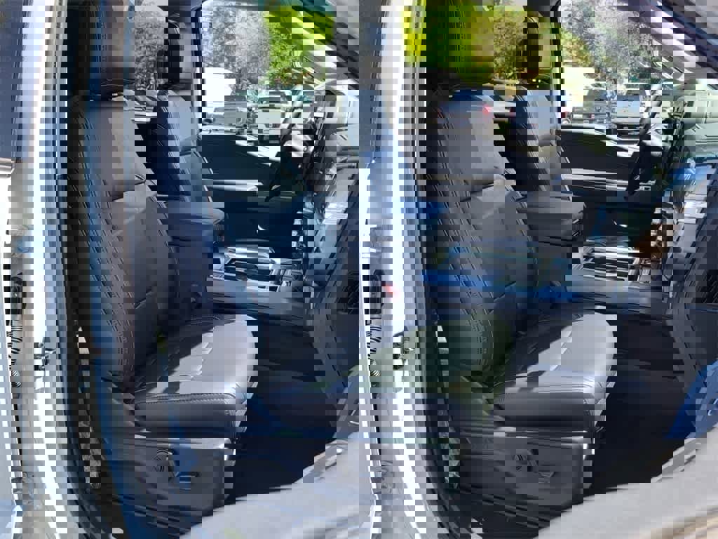 New 2025 Ford F350 Lariat w/ Lariat Ultimate Package image 15