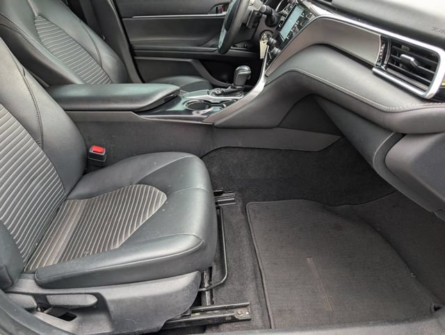 Used 2018 Toyota Camry SE FWD image 24