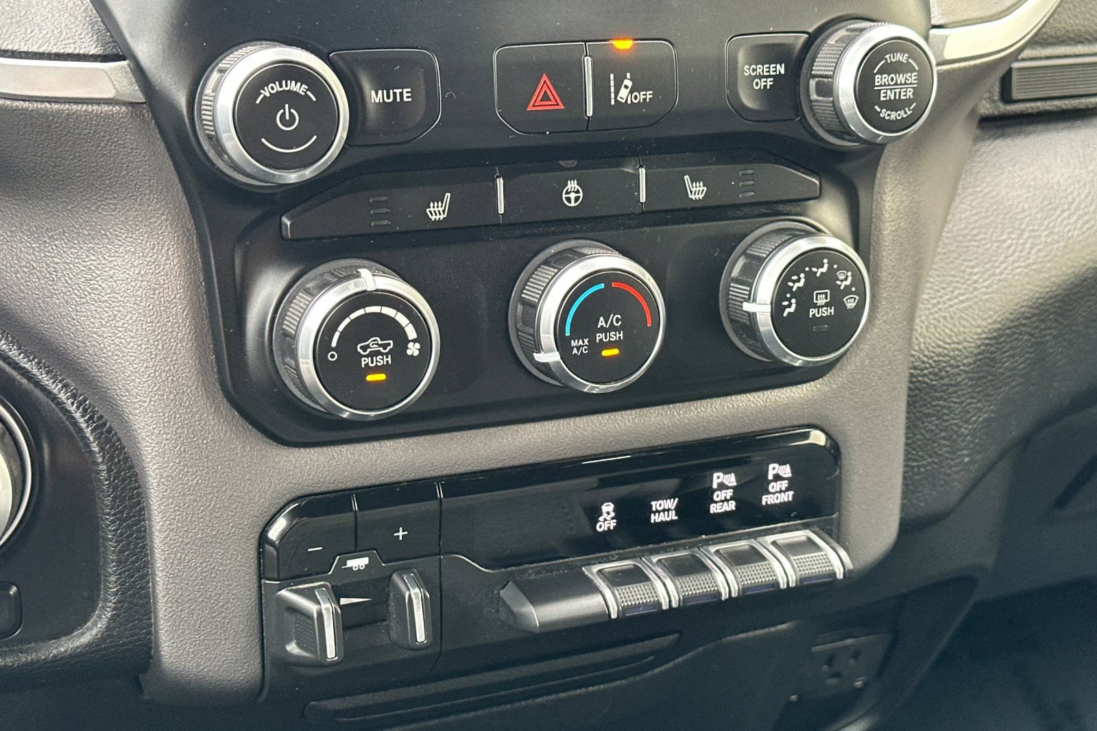 Used 2023 RAM 1500 Big Horn AWD/4WD image 26