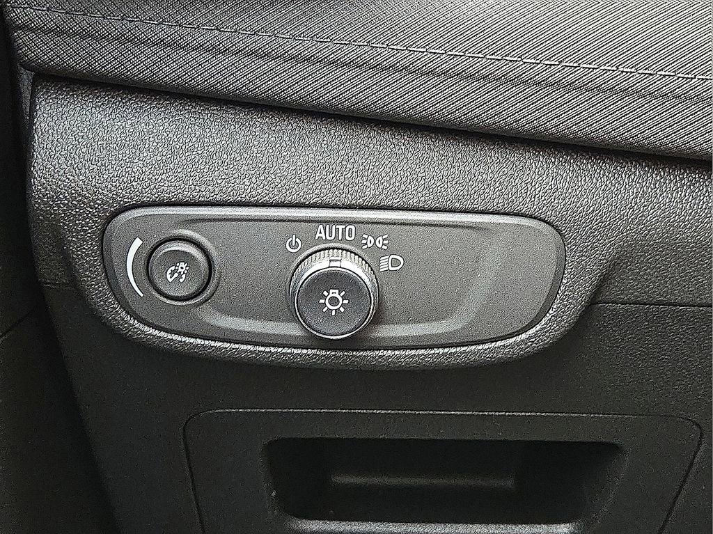 Used 2026 Chevrolet TrailBlazer LS image 24