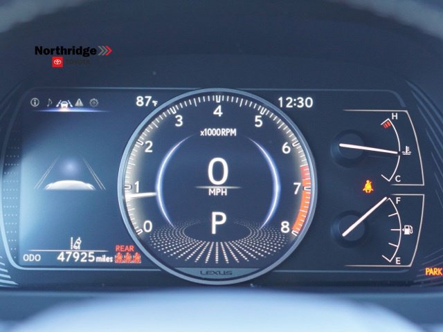 Used 2022 Lexus UX 200 w/ Premium Package FWD image 19